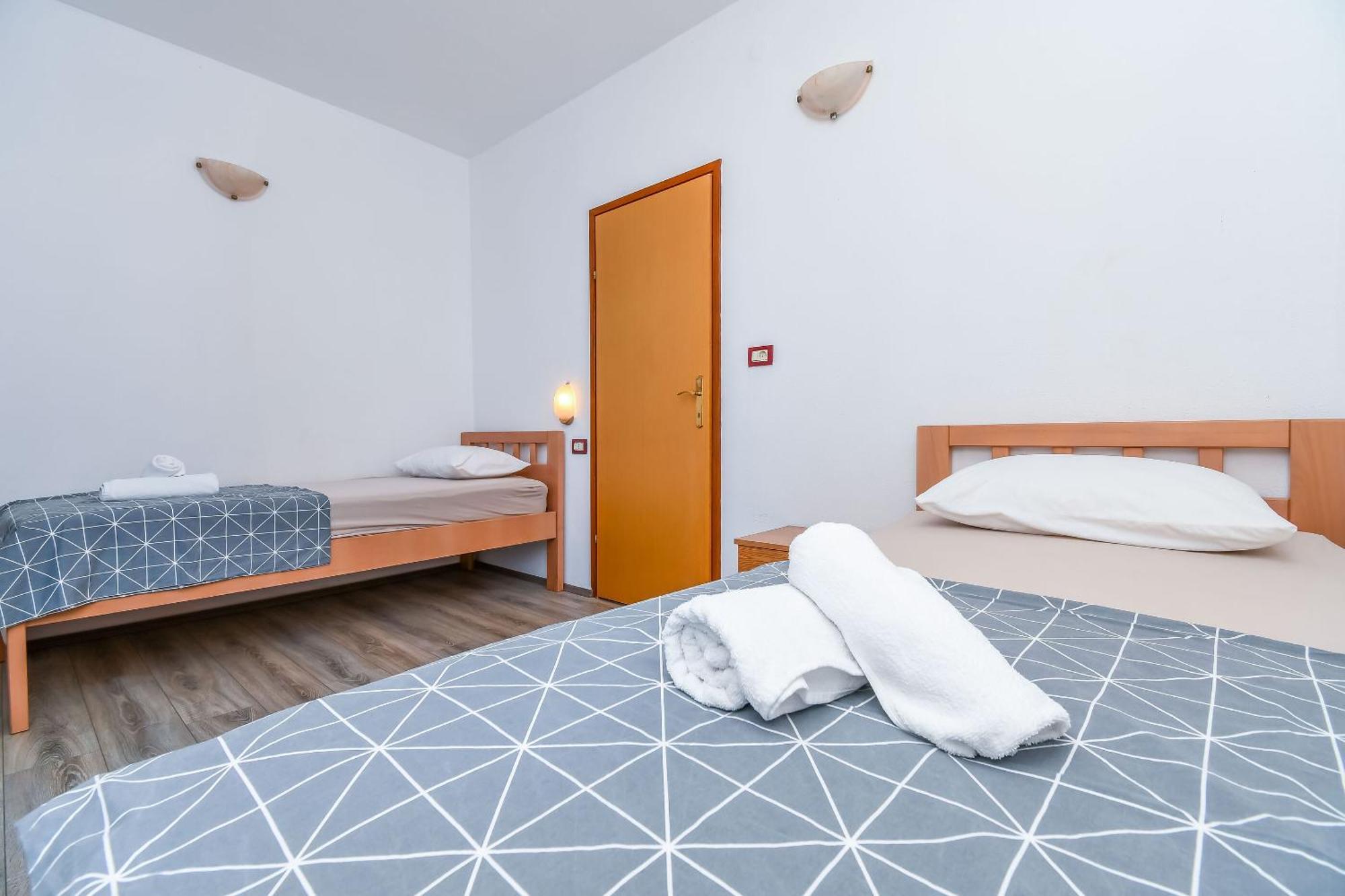 Apartment Mara トロギール エクステリア 写真